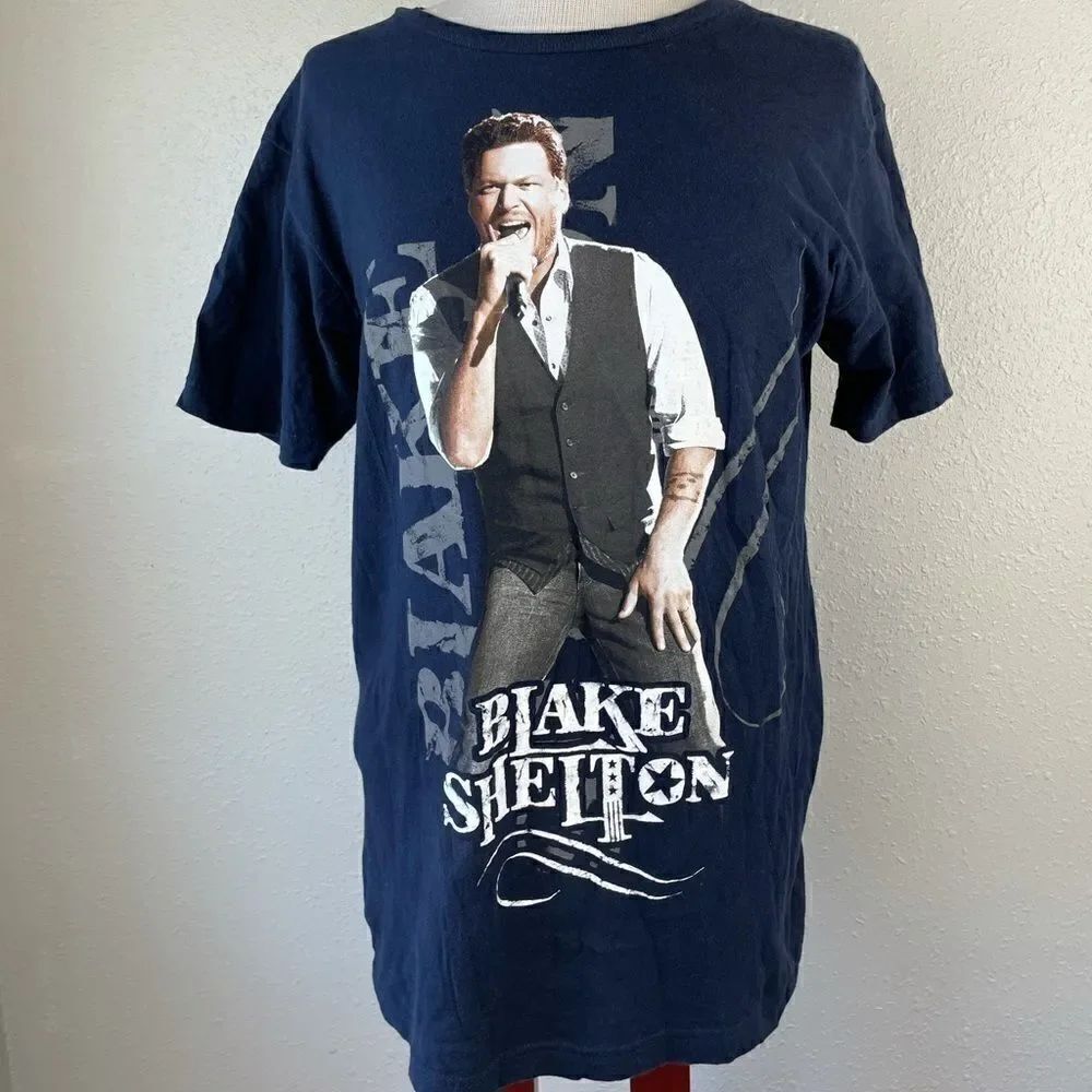 Blake Shelton 2014 Tour T-Shirt Size M EUC